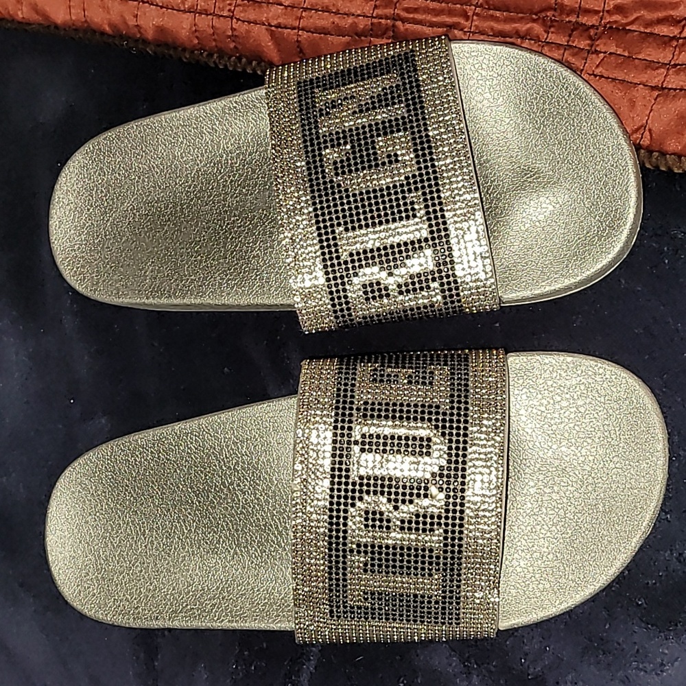 True Religion Slides